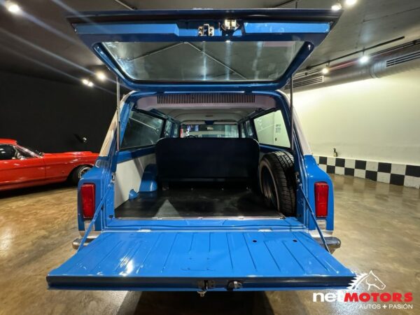 Chevrolet Suburban 1972 - Imagen 14