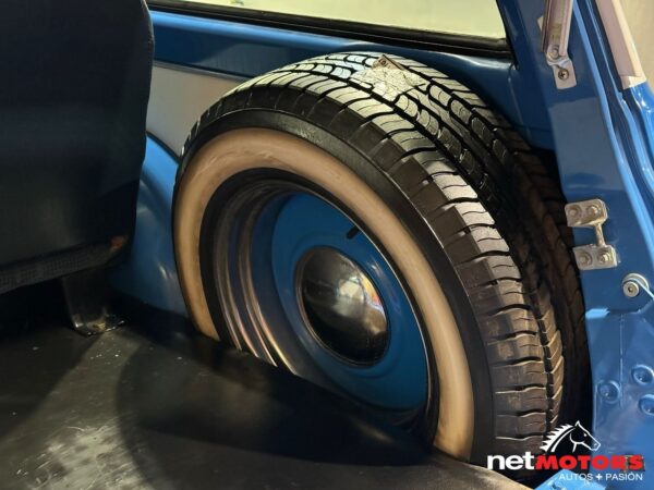 Chevrolet Suburban 1972 - Imagen 12