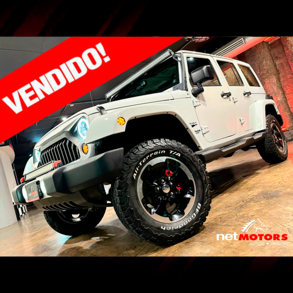 Jeep Wrangler 3.6 3p Unlimited Sahara 4x4 At 2014
