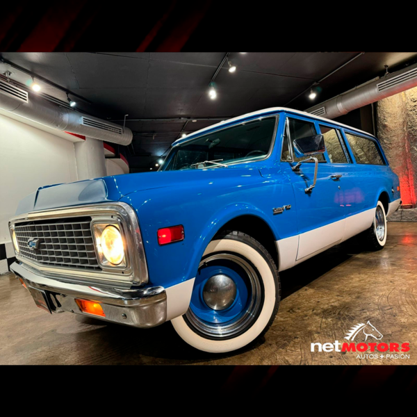 Chevrolet Suburban 1972