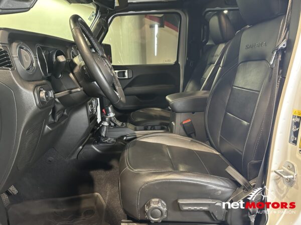 Jeep Unlimited Sahara 2023 - Imagen 13