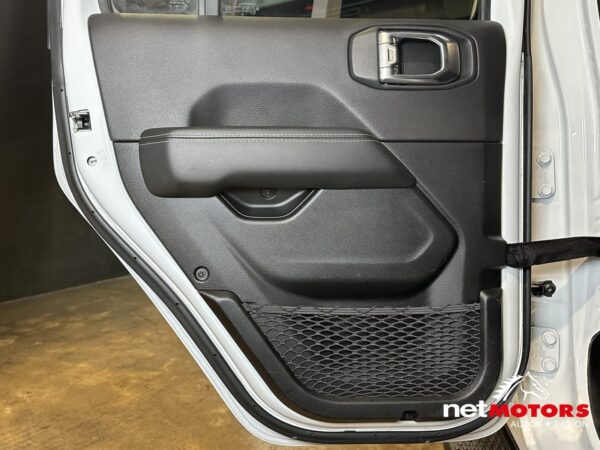 Jeep Unlimited Sahara 2023 - Imagen 7