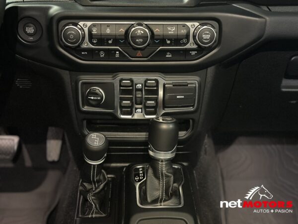 Jeep Unlimited Sahara 2023 - Imagen 4