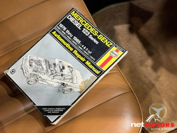 Mercedes Benz 300 D 1976 - Imagen 11