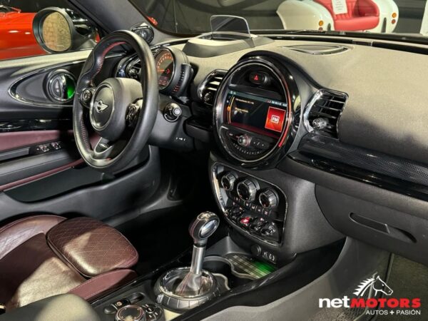 Mini Cooper Clubman 2018 - Imagen 7