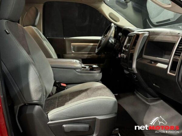 RAM Ram 2500 5.7 R/t Regular Cab 2500 4x4 At 2016 - Imagen 16