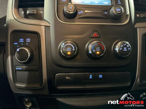 RAM Ram 2500 5.7 R/t Regular Cab 2500 4x4 At 2016 - Imagen 22